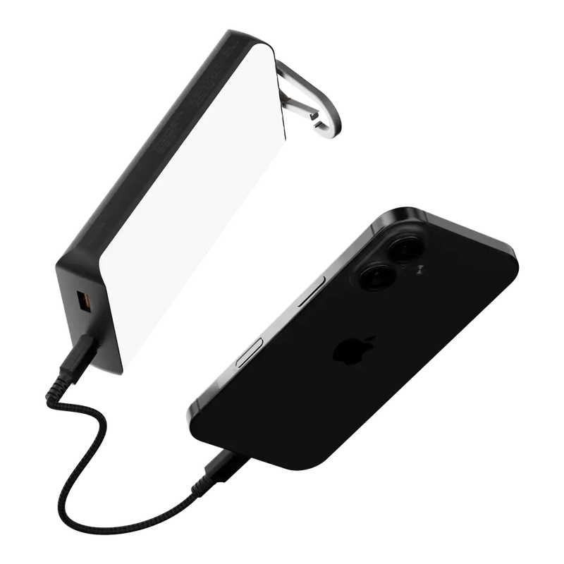 Go2 Powerbank 20W - 10.000 mAh met Solar en Lamp - Charcoal Black - Xtorm NL